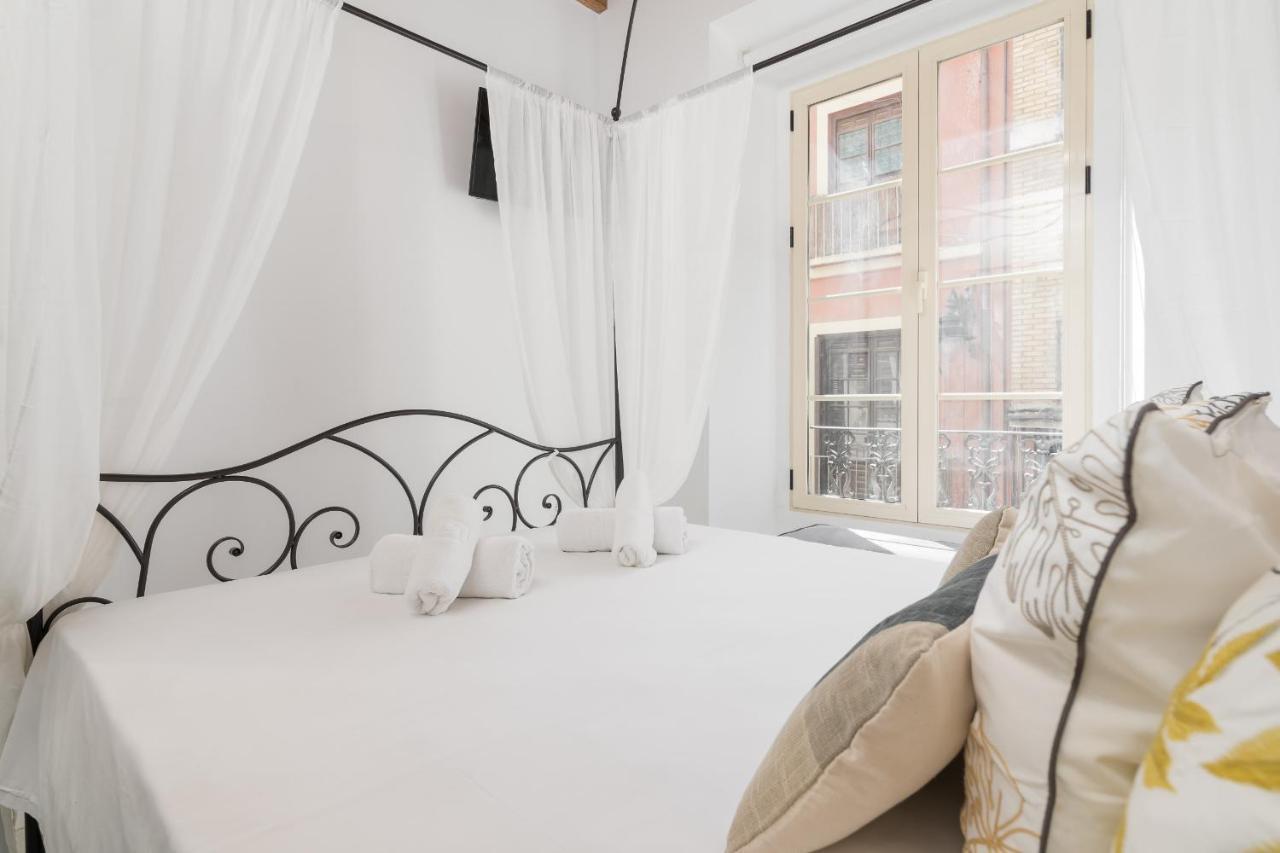 Suite Homes Sweet Alamos مالقة المظهر الخارجي الصورة